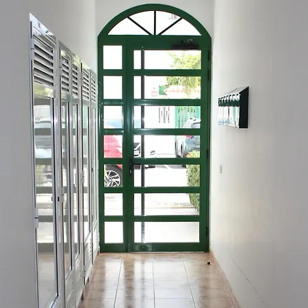 Luceros De - Aircon & Balcony Apartment